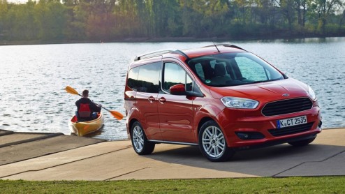 Test Ford Tourneo Courier 1.0 EcoBoost Titanium, de kleinste maar toch ruime variant in de Tourneo-reeks van Ford.