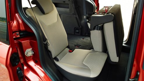 Test Ford Tourneo Courier 1.0 EcoBoost Titanium, de kleinste maar toch ruime variant in de Tourneo-reeks van Ford.