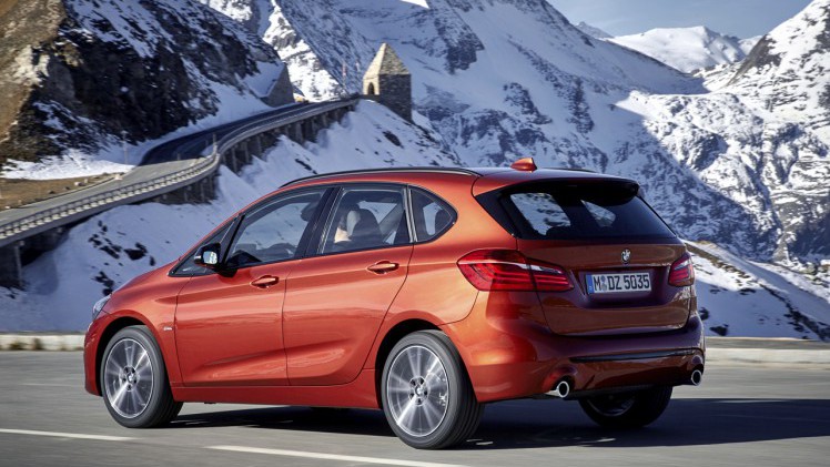 BMW geeft de 2-serie Active Tourer en Gran Tourer een bescheiden facelift.
