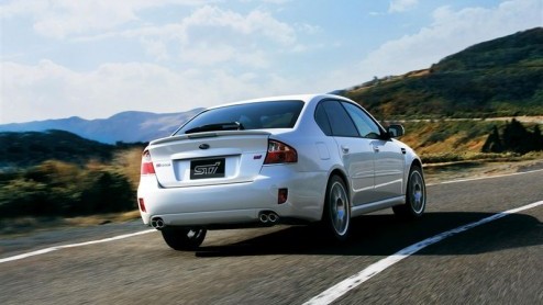 Wie aan STI denkt, komt meteen bij de Subaru Impreza STI uit. Deze sportieve wildebras deed nog niet zo lang geleden zijn intrede, en het merk heeft voor thuisland Japan alweer een nieuwe gelimiteerde