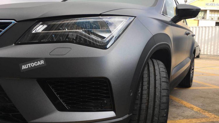 Er is een ongecamoufleerde testauto opgedoken van SEAT, in de vorm van een Ateca Cupra. Die wordt waarschijnlijk krachtiger en sneller dan de sterkte Volkswagen Tiguan.
