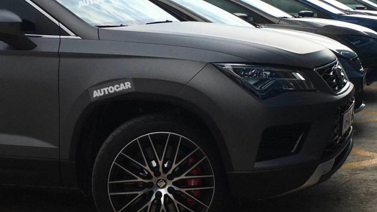 Er is een ongecamoufleerde testauto opgedoken van SEAT, in de vorm van een Ateca Cupra. Die wordt waarschijnlijk krachtiger en sneller dan de sterkte Volkswagen Tiguan.