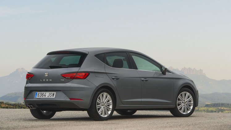 De gefacelifte SEAT Leon is nu van prijzen voorzien. De auto staat in de showroom vanaf 21.900 euro en is per direct te bestellen.