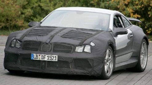 Gesnapt op de Nrburgring, een van de snelste Mercedessen ooit. Hij krijgt waarschijnlijk de toevoeging Black Series, is gebaseerd op de SL en zal flink onder handen genomen zijn door huistuner AMG. W