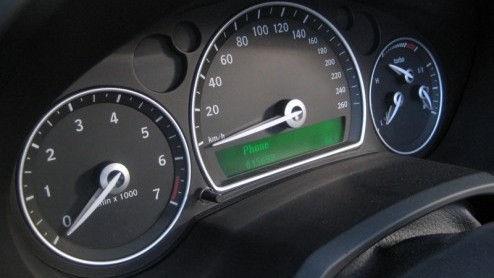 Veelal wordt de Saabrijder omschreven als een nuchtere, representatieve rijder, die veel waarde hecht aan luxe, veiligheid en comfort, zonder zo nodig op te vallen. Toch voldoet onze Saab 9-3 Cabriole