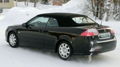 Saab is hard bezig om zijn modellen wat frisser te maken en dat was eerlijk gezegd wel eens nodig. Net als bij de facelift van de 9-5 heeft de Aero X concept ook voor de facelift van de 9-3 centraal g