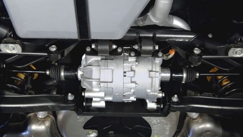 Saab heeft het voor elkaar gekregen om zijn BioPower motor nog schoner te krijgen. De motor die op bio-ethanol loopt krijgt in de 9-3 BioPower Hybrid Concept hulp van 2 elektromotoren die samen 53 kW 