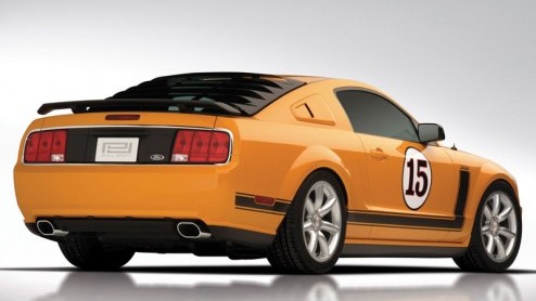 Mocht je wat moeite hebben om je huidige auto op een parkeerplaats te vinden dan heeft Saleen daar nu een oplossing voor. De in Grabber Orange gespoten Mustang zal namelijk zeker opvallen op een parke