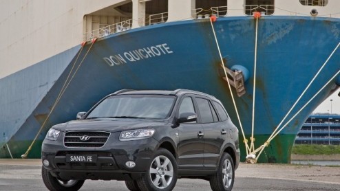 Een SUV zonder slurptax. Het lijkt geen goede combinatie, maar toch kan het natuurlijk wel. Hyundai weet dat heel goed en gebruikt de slogan 'Slurptax? Hoezo slurptax? om met de stoere Santa Fe en Tu