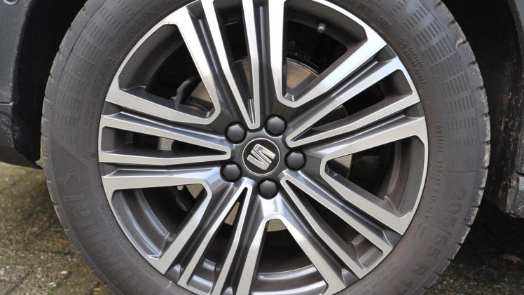 Seat plaatst zich met de Arona in het compacte SUV-segment. De auto deelt veel elementen met de nieuwe Ibiza.