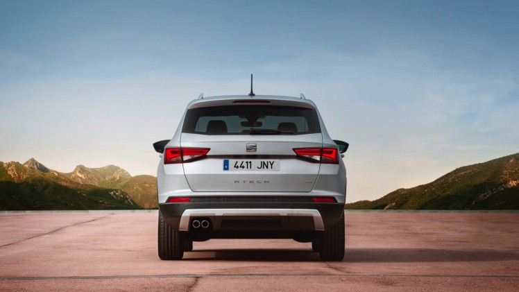 Autotest nieuwe Seat Ateca, de eerste SUV van Seat waarmee de Tiguan, Kuga, Kadjar en anderen een flinke kluif aan krijgen. We rijden met de 1.4 TSI 150 pk.