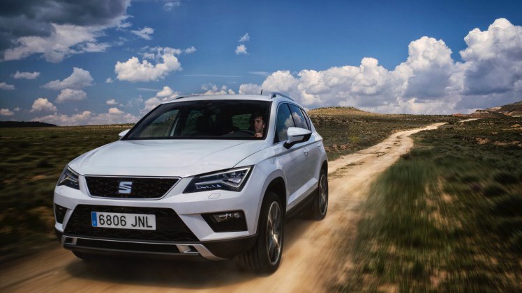 Autotest nieuwe Seat Ateca, de eerste SUV van Seat waarmee de Tiguan, Kuga, Kadjar en anderen een flinke kluif aan krijgen. We rijden met de 1.4 TSI 150 pk.
