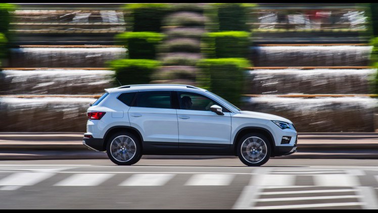Autotest nieuwe Seat Ateca, de eerste SUV van Seat waarmee de Tiguan, Kuga, Kadjar en anderen een flinke kluif aan krijgen. We rijden met de 1.4 TSI 150 pk.
