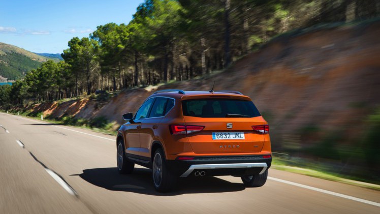 Autotest nieuwe Seat Ateca, de eerste SUV van Seat waarmee de Tiguan, Kuga, Kadjar en anderen een flinke kluif aan krijgen. We rijden met de 1.4 TSI 150 pk.
