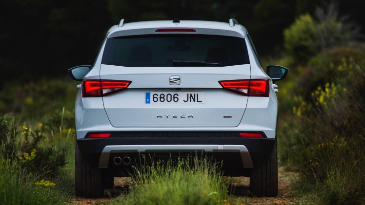 Autotest nieuwe Seat Ateca, de eerste SUV van Seat waarmee de Tiguan, Kuga, Kadjar en anderen een flinke kluif aan krijgen. We rijden met de 1.4 TSI 150 pk.