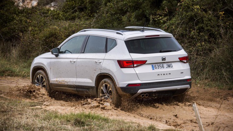 Eerste prijzen Seat Ateca SUV bekend. De nieuwe SUV van het merk komt in september naar Nederland met drie- en viercilinder motoren. We zetten alle uitvoeringen op een rij.