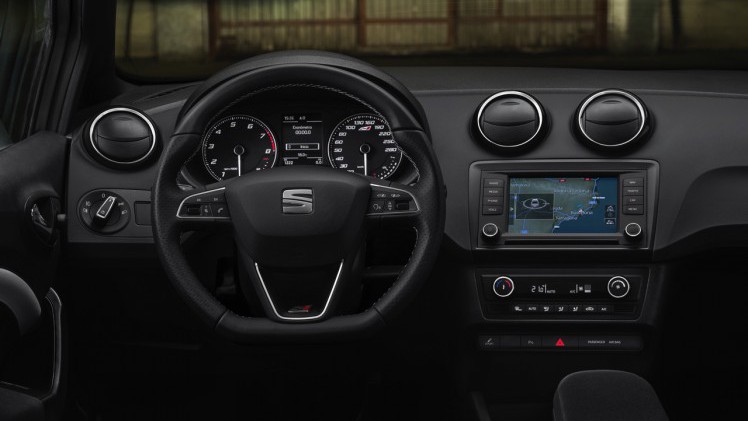 Autotest nieuwe Seat Ibiza Cupra 1.8 TSI. De Facelift van de Ibiza Cupra bezorgt Seat een leuke hot hatch met de beste pret-/prijs verhouding!