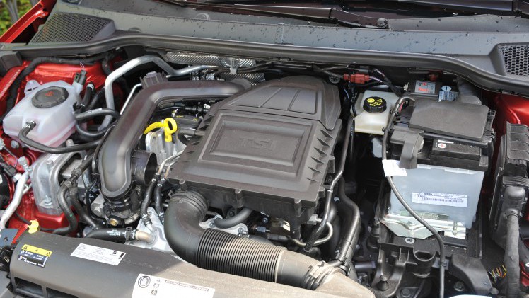 Seat concentreert zich met de nieuwe Ibiza vooral op de 1 liter motor, in de meeste gevallen met turbo. De sportief getinte FR-uitvoering brengt het model precies daar waar het hoort.