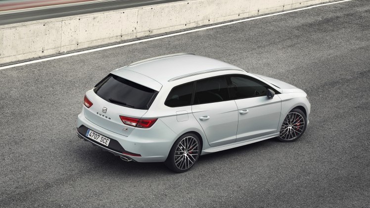 Seat stopt alles van de Leon Cupra nu ook in de stationversie, de Leon ST. Dat betekent 280 pk uit een 2,0 liter turbomotor, een sperdifferentieel en een 0-100 km/h sprint in 6,0 seconden.