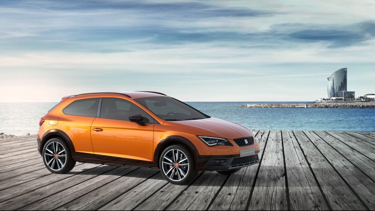 Seat Leon Cupra als hoogpotige crossover naar IAA odner de naam Leon Cross Sport Show Car.