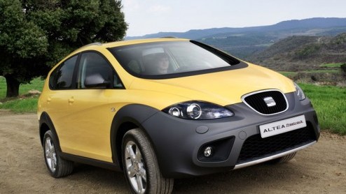 Seat liet in Genve de Freetrack zien. Dit was een voorproefje voor een SUV van het merk. En Seat doet wat het beloofd heeft, er is nu een SUV. Nou ja, het is eigenlijk meer een verhoogde Altea XL.