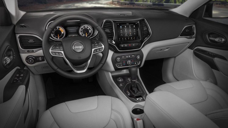 Jeep onthult in Detroit de facelift van de vernieuwde Cherokee.