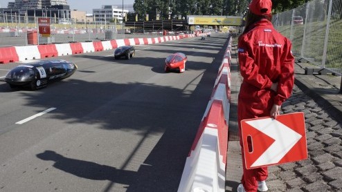 In de Shell Eco-marathon 2014 kon het winnende voertuig van studententeam H2A voor nog geen 22 euro aan elektriciteit de wereld rond rijden.