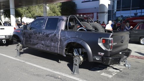 Het Las Vegas Convention Center staat deze dagen volledig in het teken van de SEMA Show. D beurs op het gebied van tuning en performance. Eens kijken wat de show allemaal te bieden heeft.