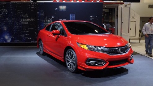 Het Las Vegas Convention Center staat deze dagen volledig in het teken van de SEMA Show. D beurs op het gebied van tuning en performance. Eens kijken wat de show allemaal te bieden heeft.