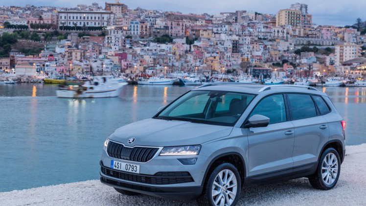 Skoda heeft de vanafprijs bekend gemaakt van de Karoq waarvan de eerste exemplaren in januari worden uitgeleverd.