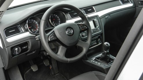 Test Skoda Superb Combi Greenline, die voor 2013 een facelift onderging en met zijn 1.6 TDI diesel weer in aanmerking komt voor 20% bijtelling.