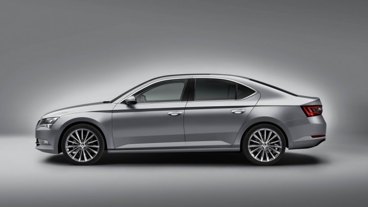 Skoda presenteert vandaag in Praag de compleet nieuwe Superb. Dit is hem!