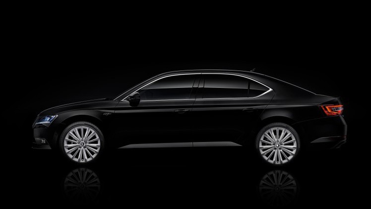 De Skoda Superb Black Crystal speelt glanzende hoofdrol in Design en Fashion week van Praag.