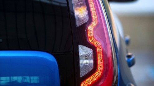 Nieuwe Kia Soul alleen als elektrische auto op de markt. Kia heeft de Soul EV met een slim driver only verwarmingssysteem uitgerust om efficient met energie om te gaan.