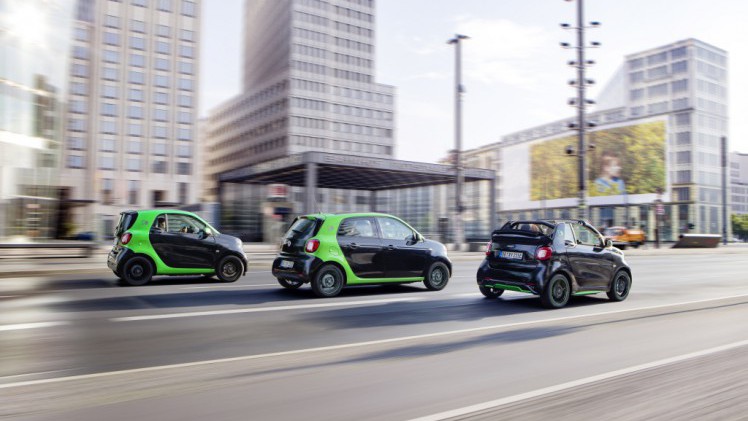 De details van de Smart Electric Drive-modellen van de Fortwo, Fortwo Cabrio en Forfour zijn nu bekend.