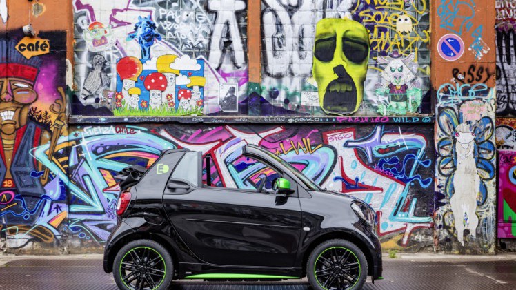 De details van de Smart Electric Drive-modellen van de Fortwo, Fortwo Cabrio en Forfour zijn nu bekend.