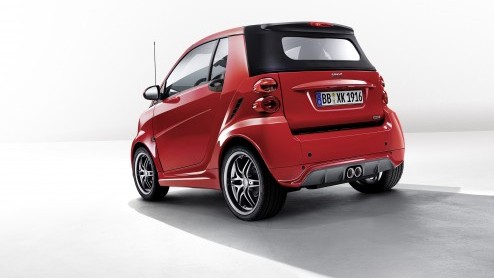 Smart fortwo BRABUS Xclusive red edition gaat voor rood, zwart en BRABUS-looks met 102 pk turbomotor. Levering start als de nieuwe fortwo zich heeft voorgesteld.