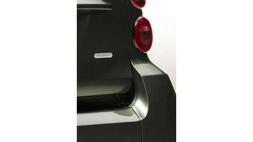 In april 2007 gaat Smart de wereld veroveren met de nieuwe Fortwo. Nu al maakt het merk bekent dat er met de introductie van de Smart een Limited Edition op de markt zal verschijnen.