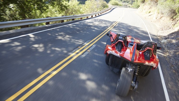 Polaris Slingshot maakt oversteek naar Europa als snelle driewieler met 2.4 liter benzinemotor. We weten nu de prijs van deze speciale trike.