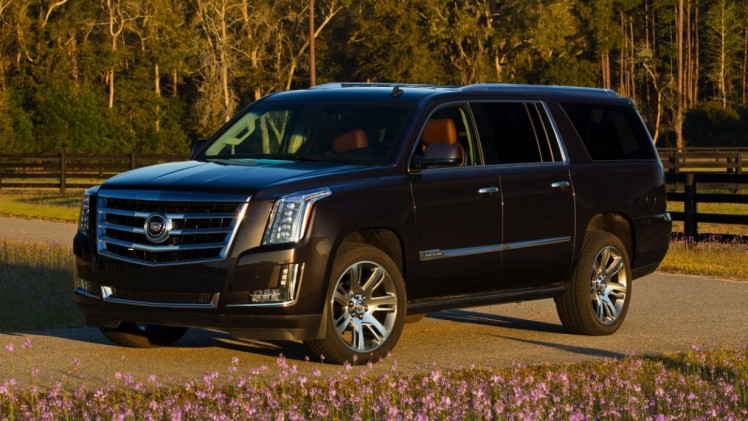 Nieuwe Cadillac Escalade beleeft zijn Nederlandse primeur op de AutoRAI 2015. Prijzen beginnen bij 163.600 euro.