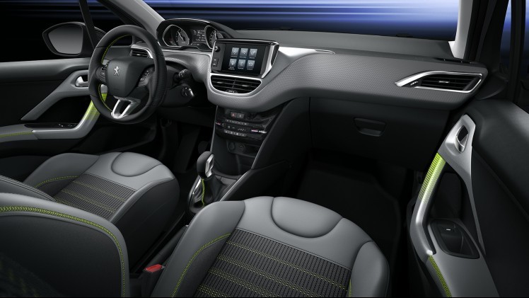 De vernieuwde Peugeot 208 kan nu met textuurlak besteld worden. Deze lak is een primeur in de auto-industrie en komt beter tot zijn recht dan gewone matte lak.