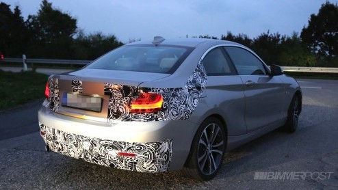 Nadat bij BMW Belgi per ongeluk een brochure van de BMW 4 Serie Cabriolet werd gelekt, gaat het nu mis bij de BMW-importeur in Zuid-Afrika en zijn de specificaties van 2 Serie gelekt.