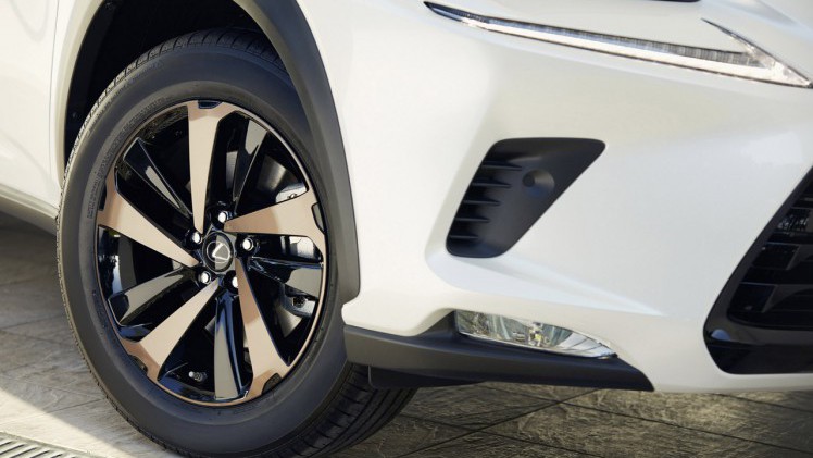 Lexus brengt een Sport Edition van de NX 300h.