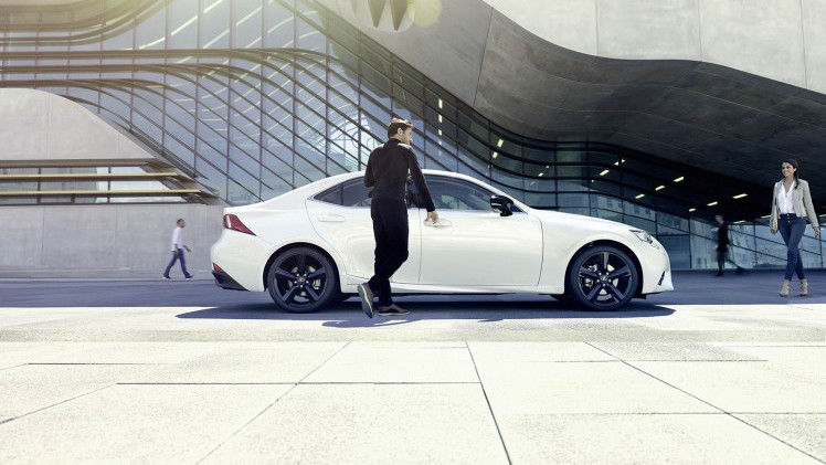 Lexus introduceert naast de F Sport Line ook Sport Editions van de CT 200h en IS 300h.