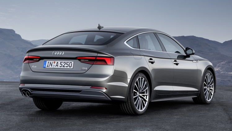 De nieuwe Audi A5 Sportback en S5 Sportback zijn gepresenteerd. De A5 Sportback is er ook als g-tron.