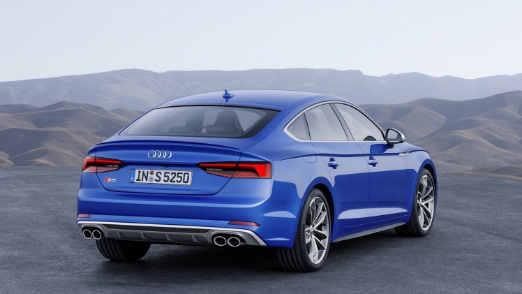 De nieuwe Audi A5 Sportback en S5 Sportback zijn gepresenteerd. De A5 Sportback is er ook als g-tron.