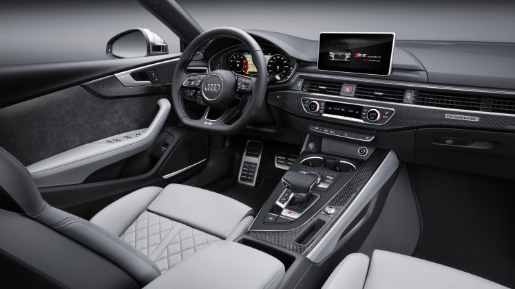 De nieuwe Audi A5 Sportback en S5 Sportback zijn gepresenteerd. De A5 Sportback is er ook als g-tron.