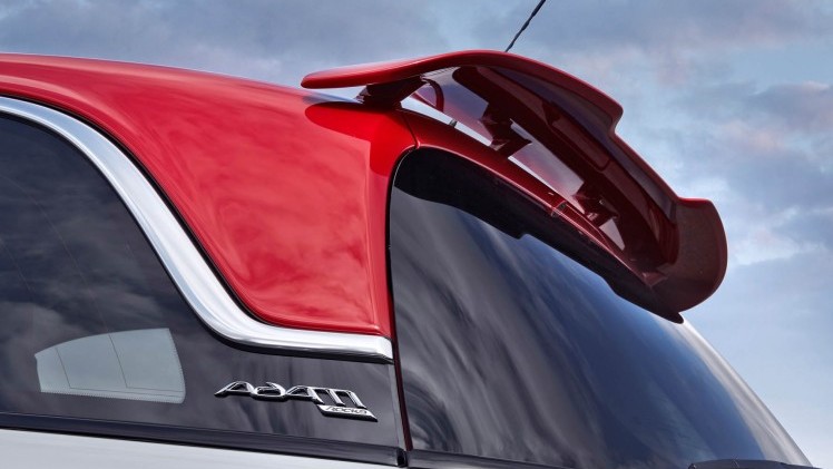 Opel heeft de Adam Rocks S 1.4 Turbo met 150 pk als primeur op de AutoRAI 2015.