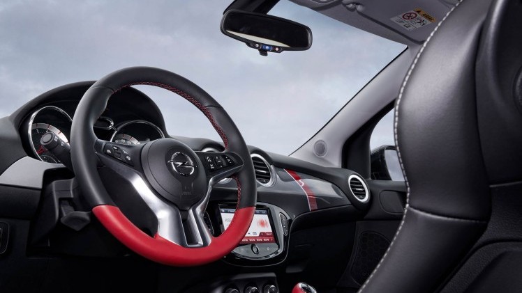 Opel heeft de Adam Rocks S 1.4 Turbo met 150 pk als primeur op de AutoRAI 2015.