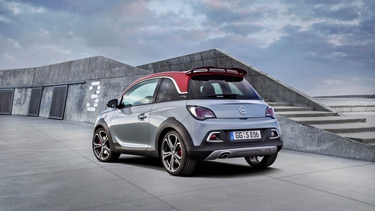 Opel heeft de Adam Rocks S 1.4 Turbo met 150 pk als primeur op de AutoRAI 2015.